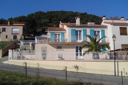 location vacances Montbolo